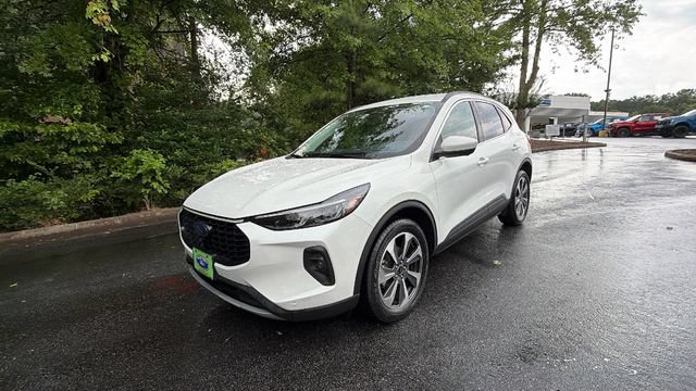 Certified 2024 Ford Escape Platinum AWD/4WD image 3