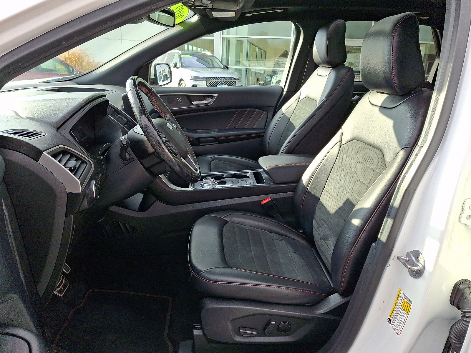 Certified 2022 Ford Edge ST-Line image 13