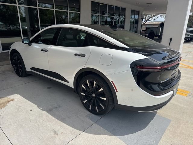 Used 2024 Toyota Crown Platinum image 3