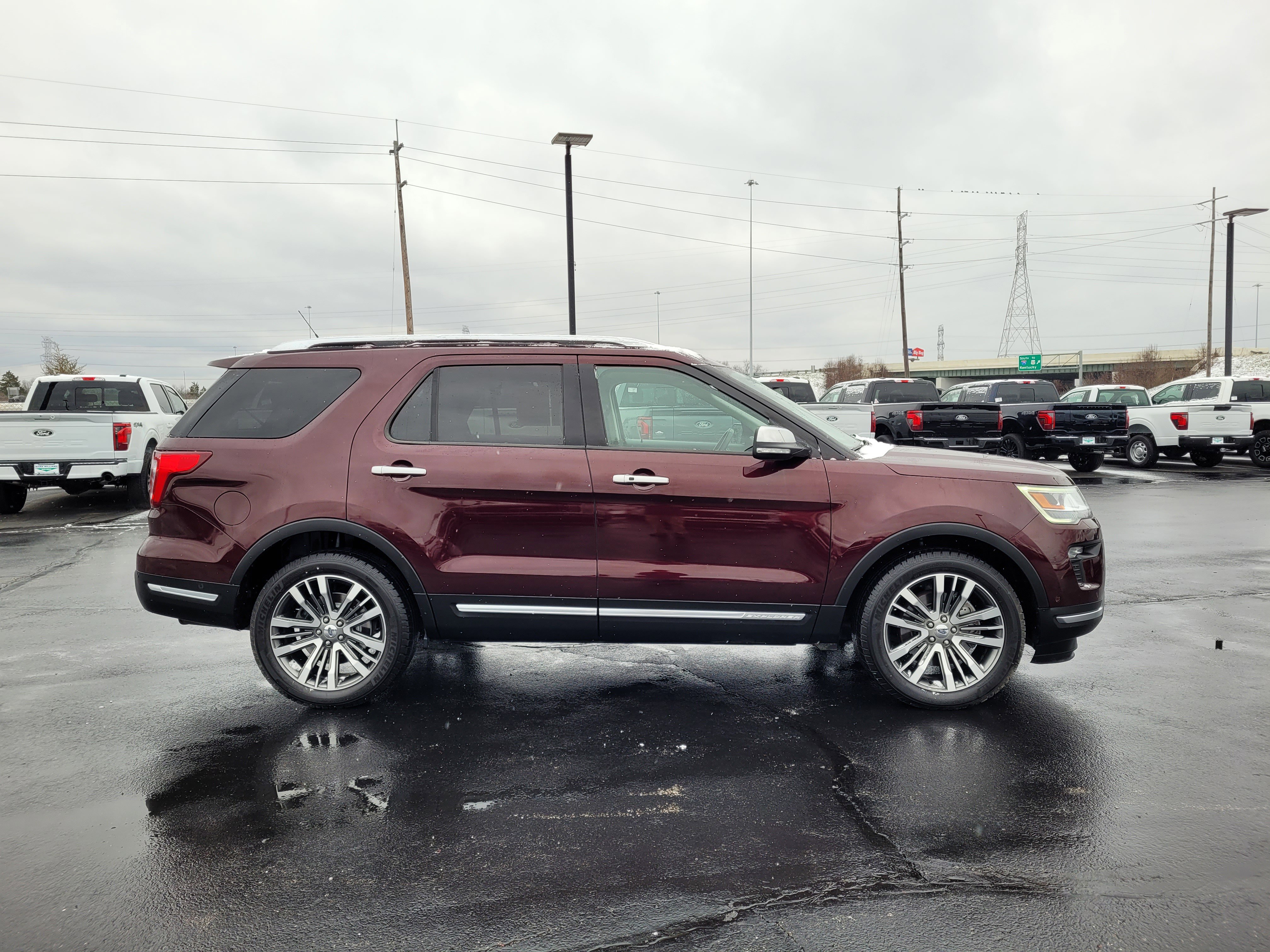Certified 2019 Ford Explorer Platinum image 2