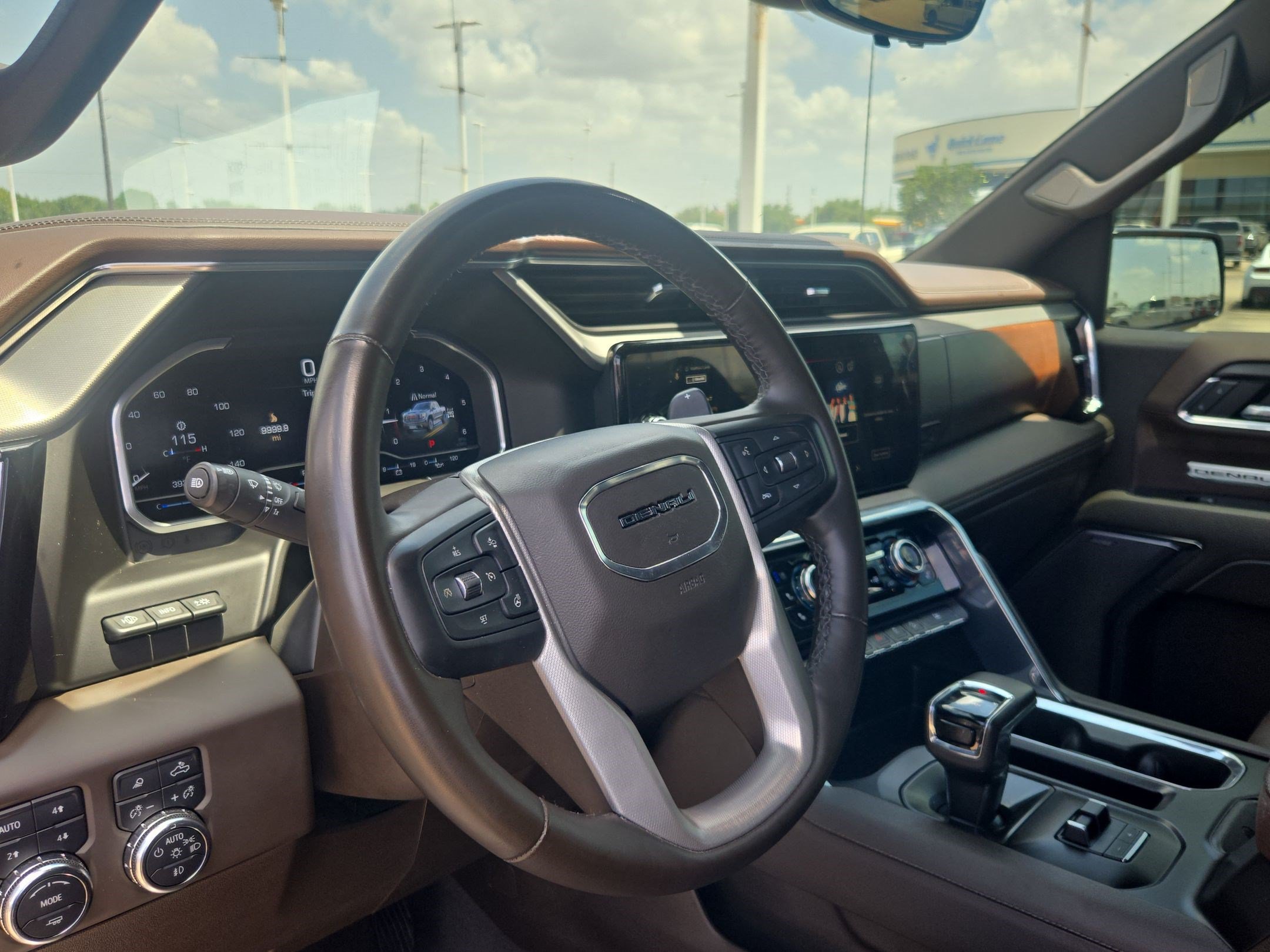 Used 2024 GMC Sierra 1500 Denali w/ Denali Reserve Package AWD/4WD image 16