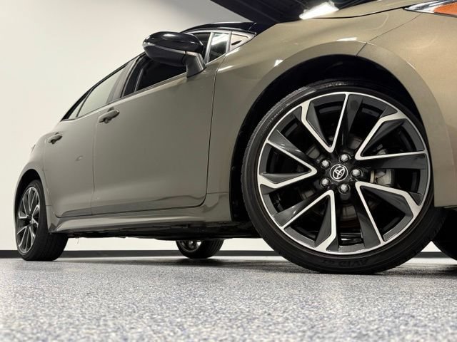 Used 2020 Toyota Corolla XSE FWD image 3