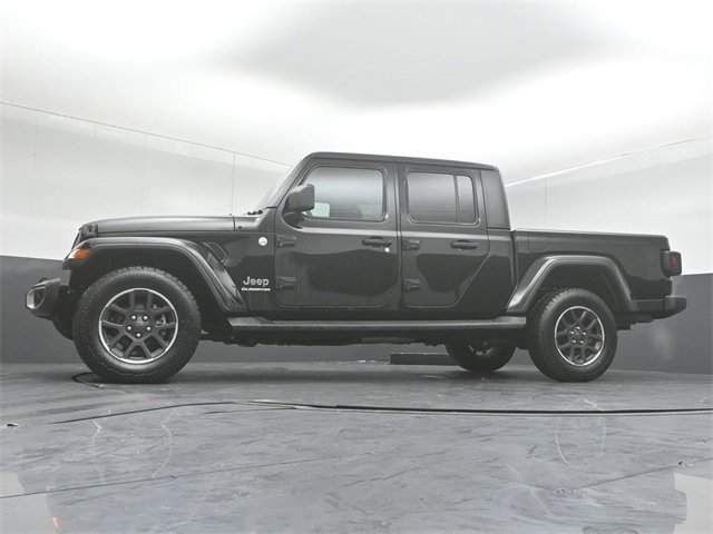 Used 2021 Jeep Gladiator Overland w/ Cold Weather Group image 33