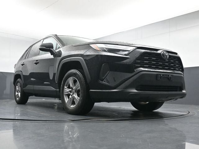 Used 2023 Toyota RAV4 XLE AWD/4WD image 27