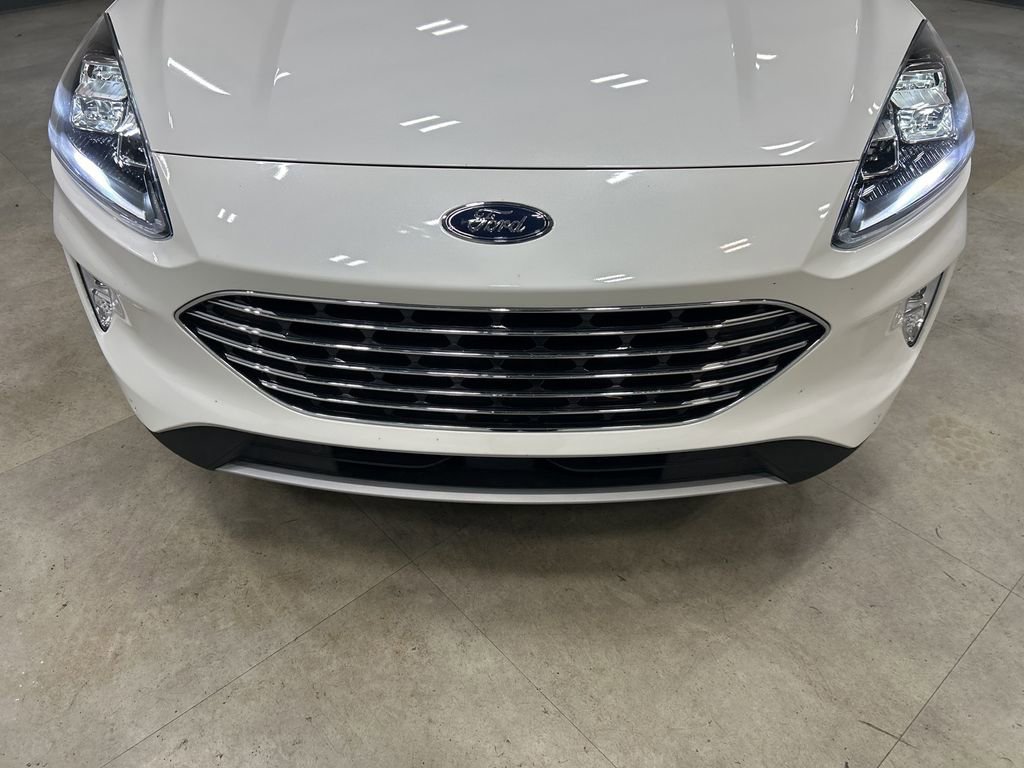 Certified 2022 Ford Escape Titanium image 52