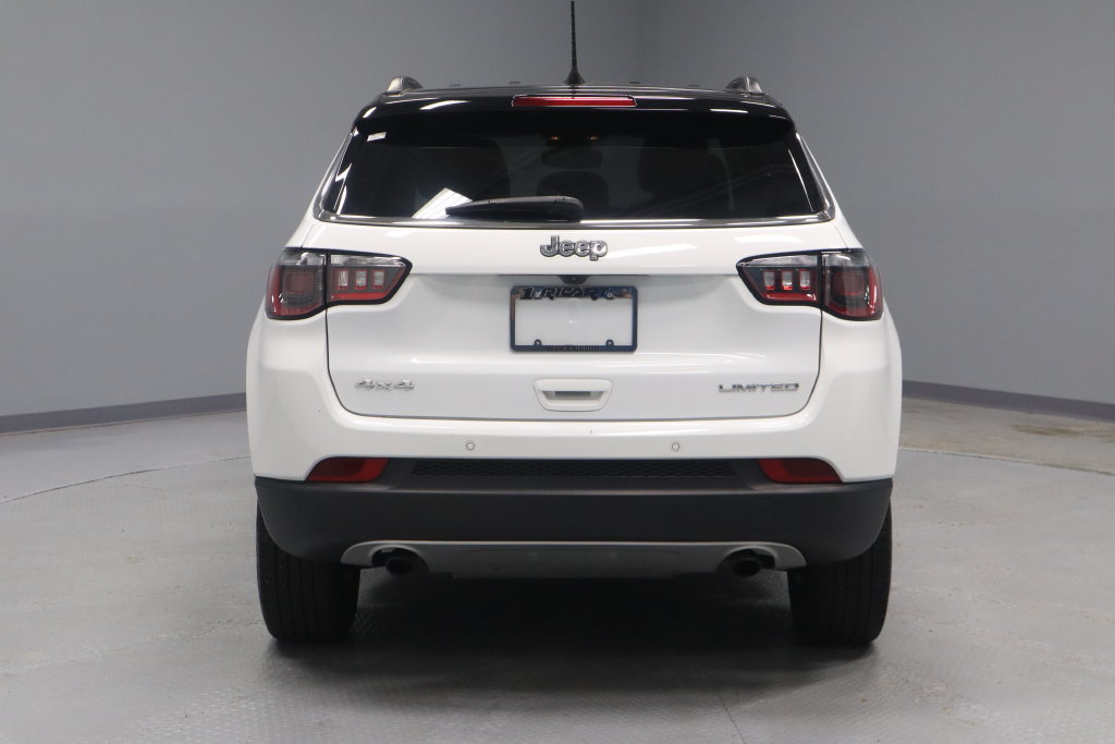 Used 2023 Jeep Compass Limited w/ Mopar Graphics Package AWD/4WD image 10