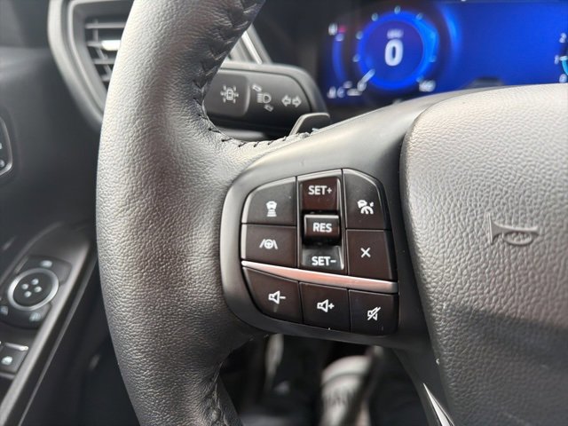 Certified 2020 Ford Escape Titanium image 24