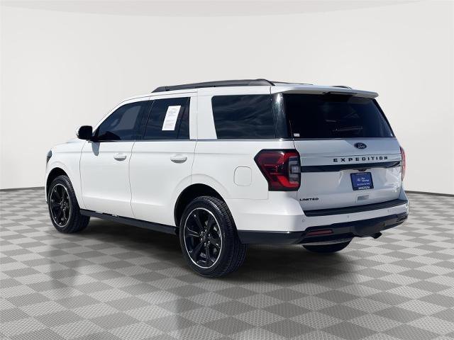 Certified 2022 Ford Expedition Limited image 3