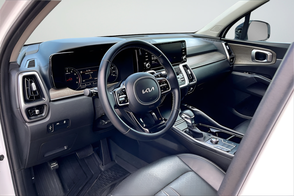 Used 2022 Kia Sorento S AWD/4WD image 14