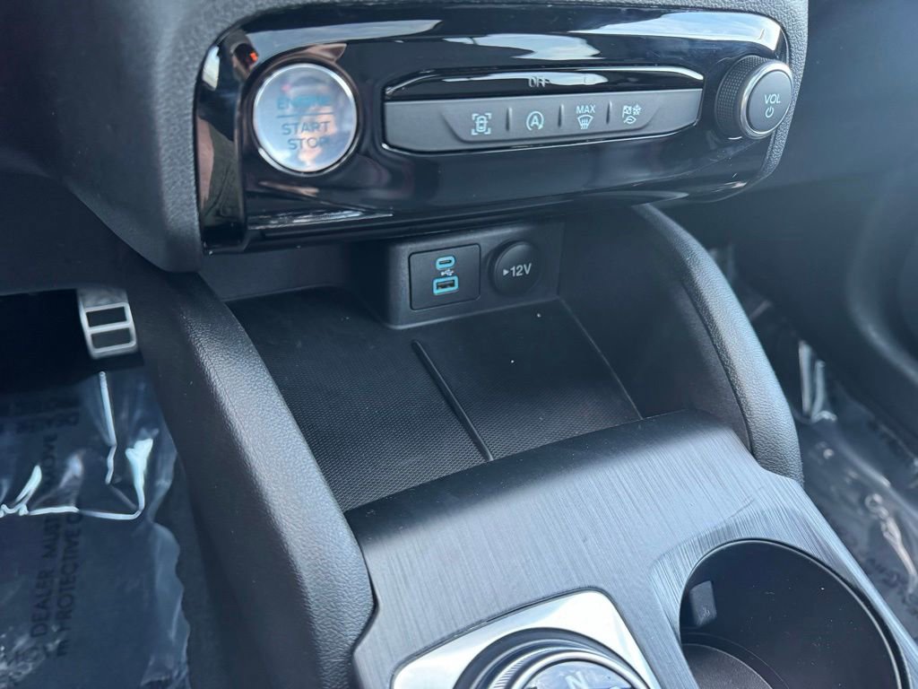 Certified 2023 Ford Escape ST-Line w/ Tech Pack #1 AWD/4WD image 21