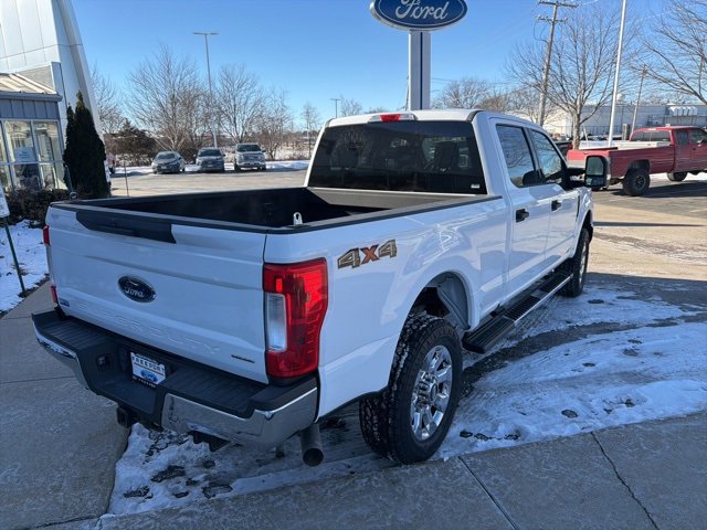 Certified 2017 Ford F250 XLT image 5