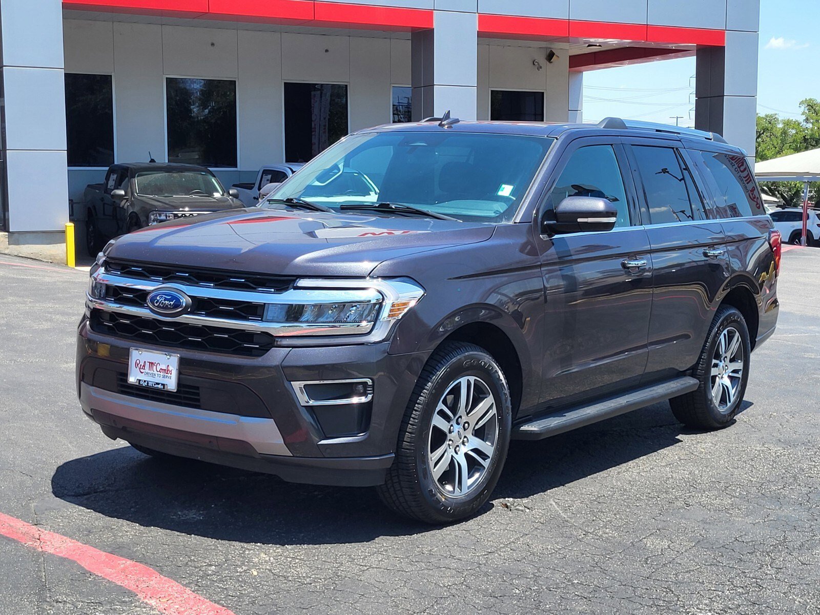 Certified 2024 Ford Expedition Limited AWD/4WD image 8