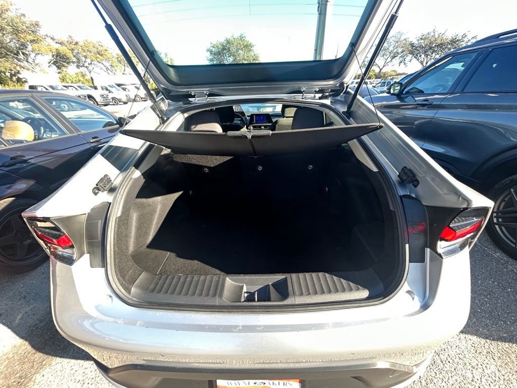 Used 2024 Toyota Prius LE image 29