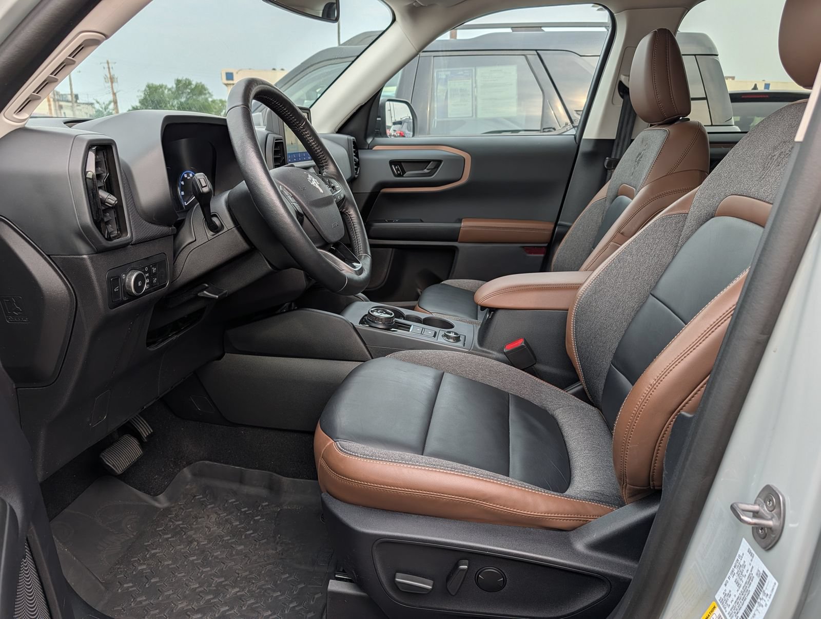 Certified 2023 Ford Bronco Sport Outer Banks w/ Topo Graphic Package AWD/4WD image 16