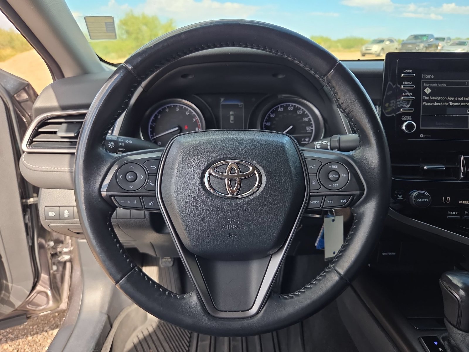 Used 2022 Toyota Camry SE FWD image 21