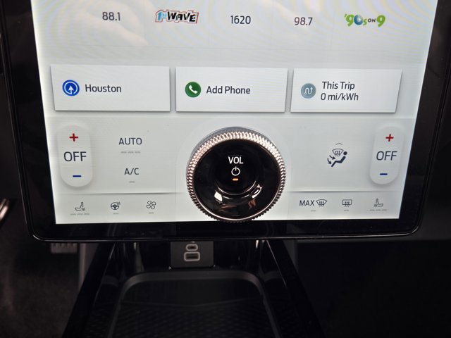 Certified 2025 Ford Mustang Mach-E Premium image 16