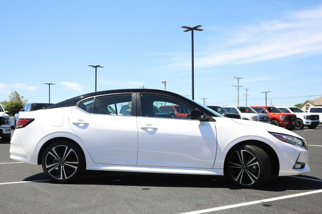 Used 2022 Nissan Sentra SR w/ Electronics Package FWD image 6
