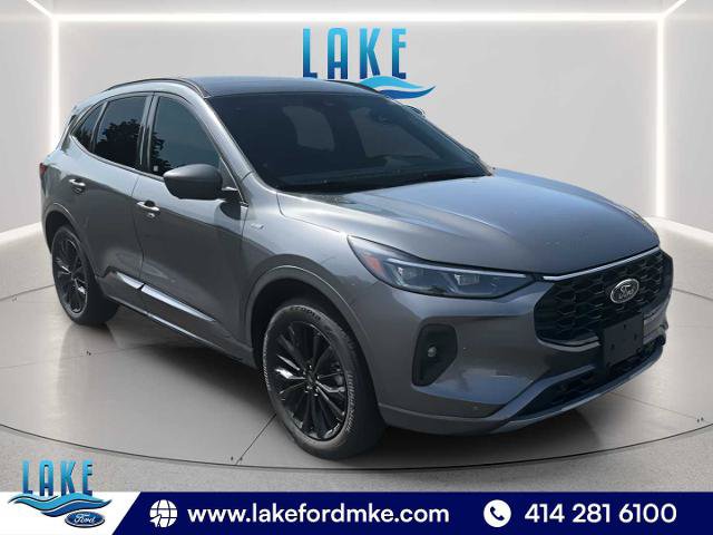 Certified 2025 Ford Escape ST-Line Elite w/ Premium Technology Package AWD/4WD image 2