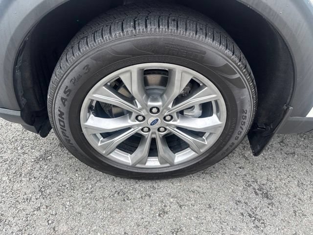Certified 2023 Ford Explorer XLT w/ Equipment Group 202A AWD/4WD image 15