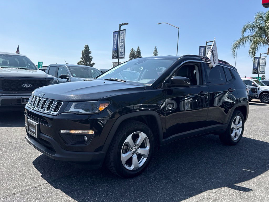 Used 2018 Jeep Compass Latitude w/ Popular Equipment Group FWD image 6