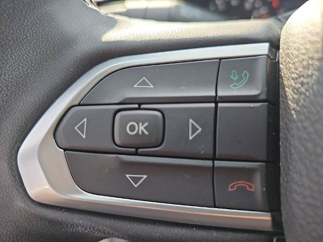Used 2025 Jeep Compass Limited AWD/4WD image 16
