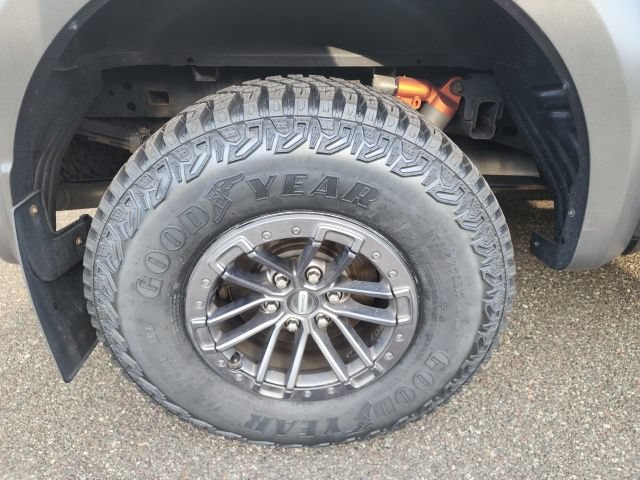 Certified 2019 Ford F150 Raptor w/ Equipment Group 802A Luxury AWD/4WD image 38