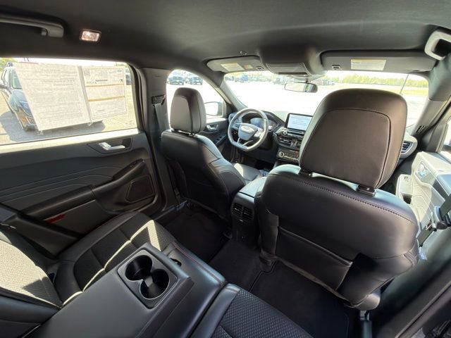 Certified 2025 Ford Escape ST-Line w/ Cold Weather Package AWD/4WD image 22