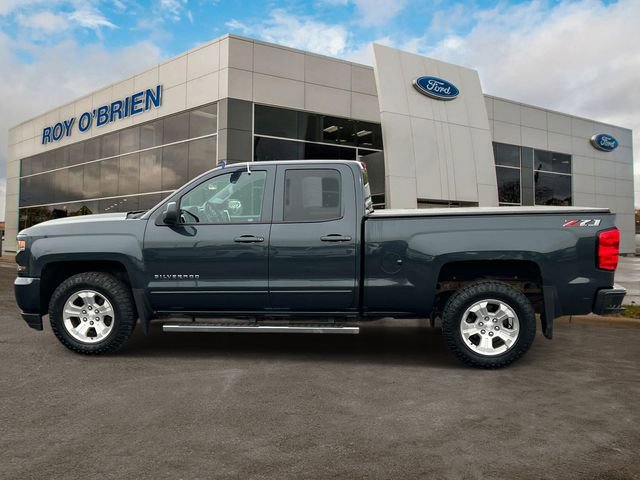 Used 2018 Chevrolet Silverado 1500 LT w/ All Star Edition AWD/4WD image 2
