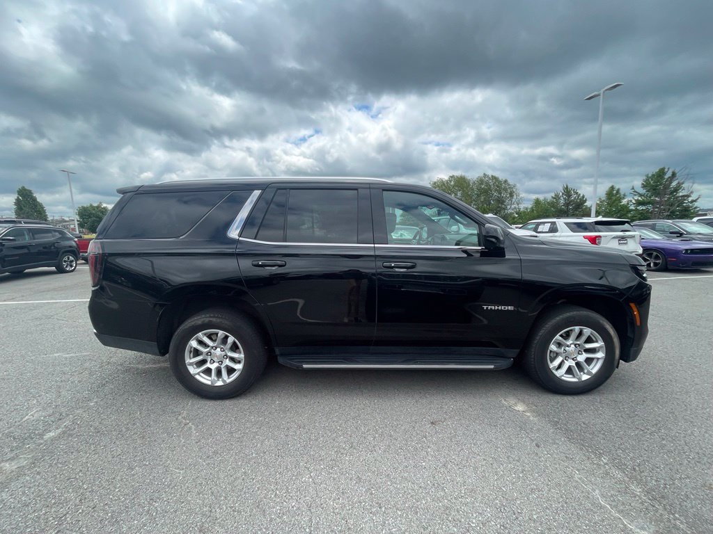 Used 2025 Chevrolet Tahoe LT RWD image 8