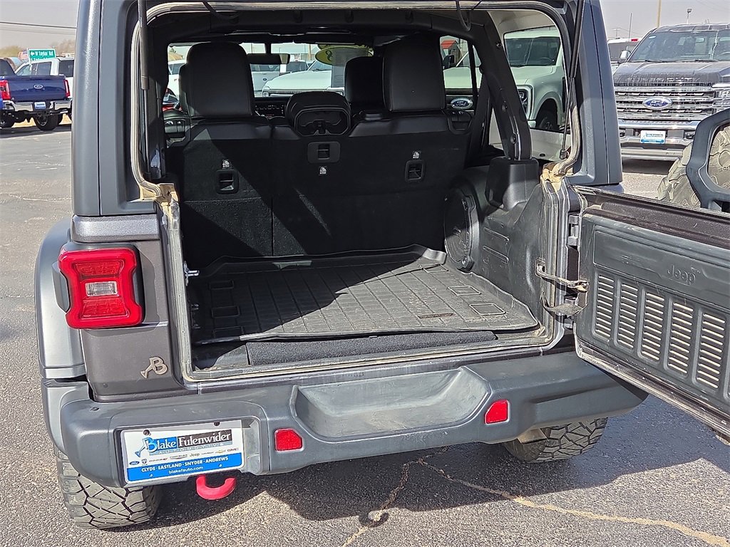 Used 2018 Jeep Wrangler Unlimited Rubicon image 16