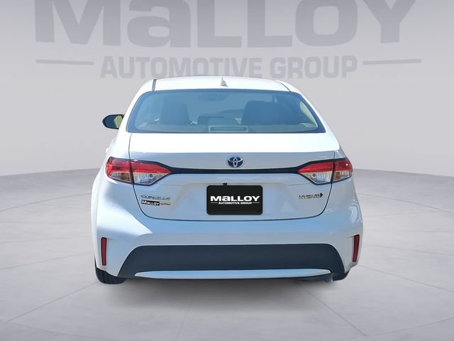 Used 2021 Toyota Corolla LE FWD image 4