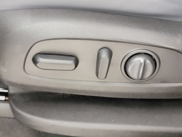 Used 2019 Buick Enclave Essence FWD image 14