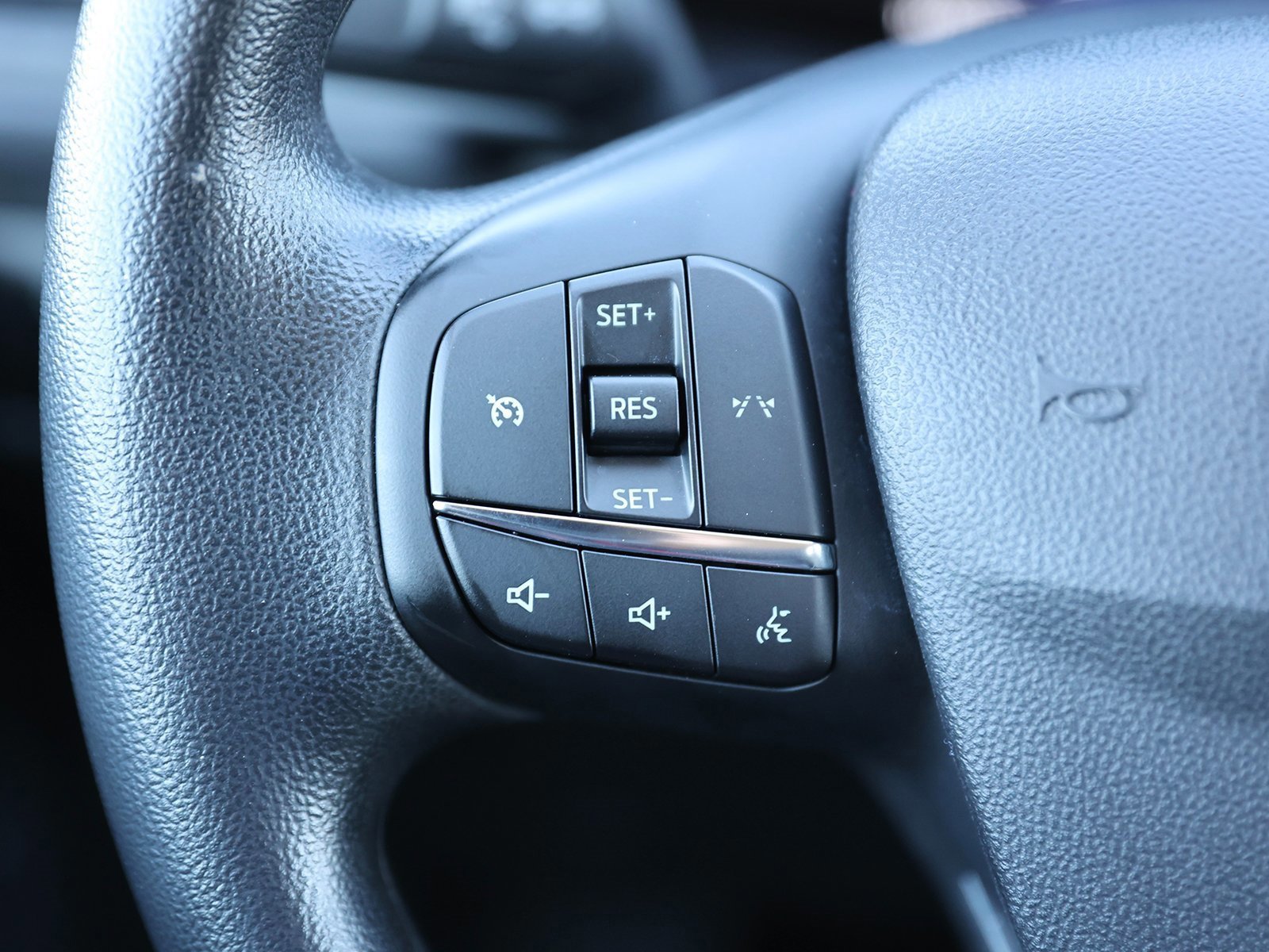 Certified 2025 Ford Escape Active image 38