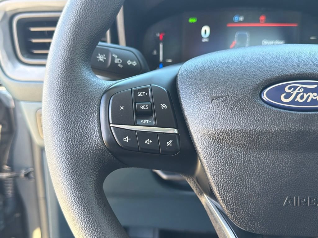 Certified 2025 Ford Maverick XL FWD image 27