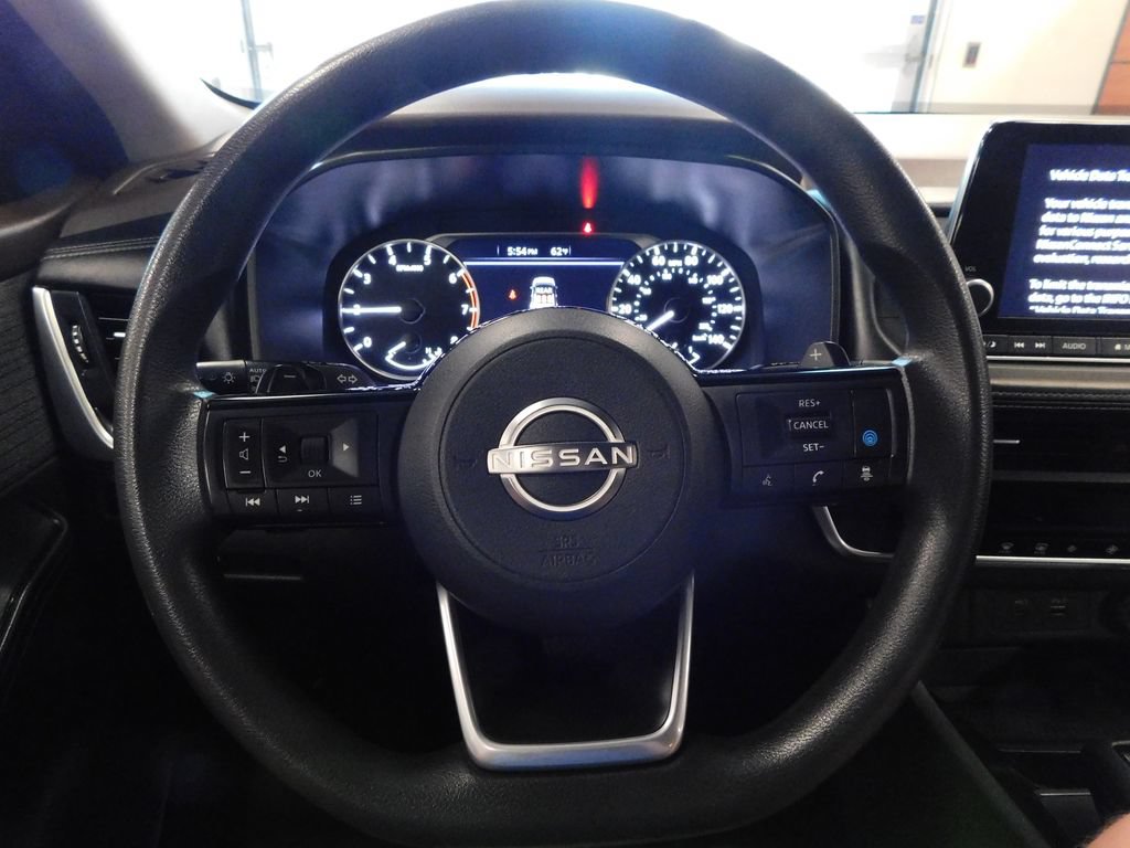 Used 2023 Nissan Rogue SV FWD image 18