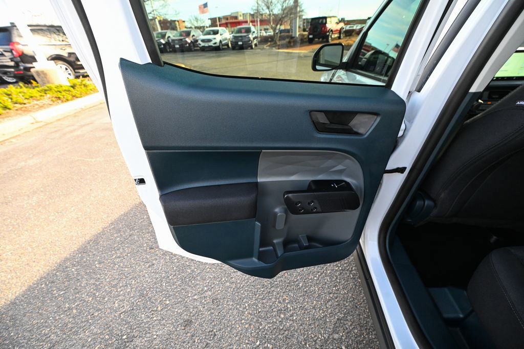 Certified 2025 Ford Maverick XL image 26