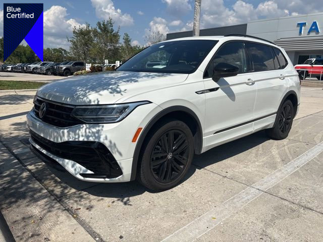 Used 2022 Volkswagen Tiguan SE R-Line image 1