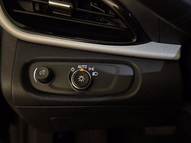 Used 2017 Chevrolet Volt LT FWD image 21