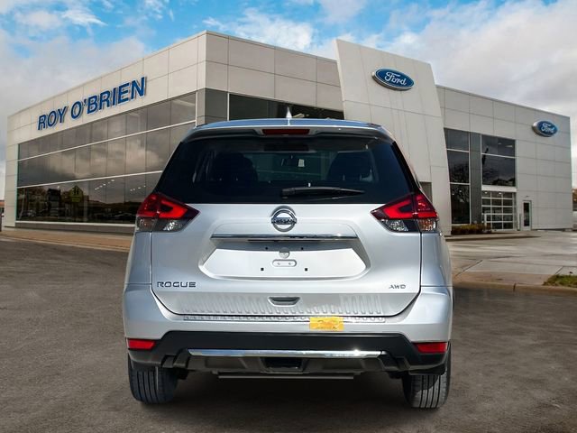 Used 2018 Nissan Rogue S image 4
