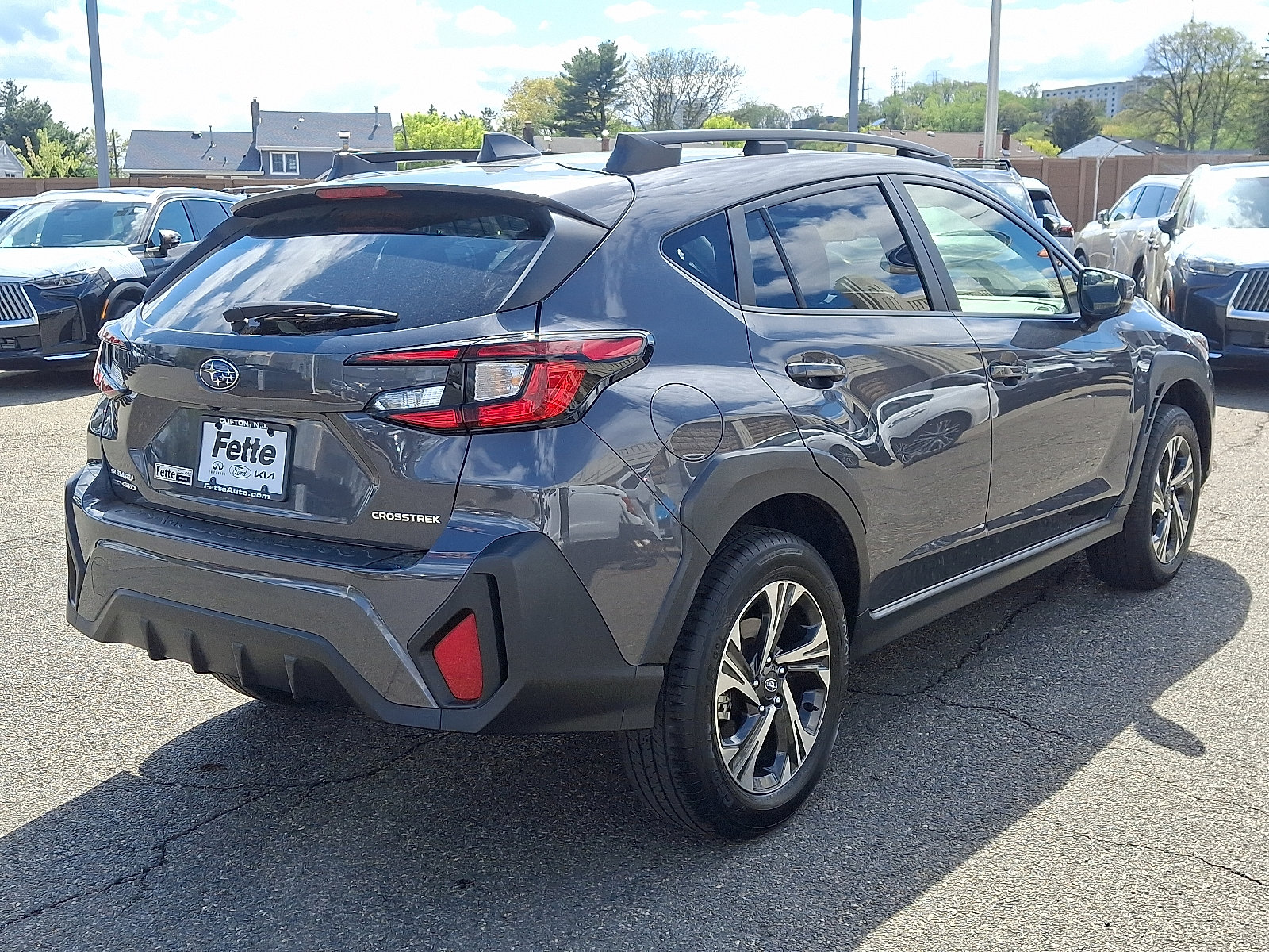 Used 2024 Subaru Crosstrek 2.0i Premium AWD/4WD image 4