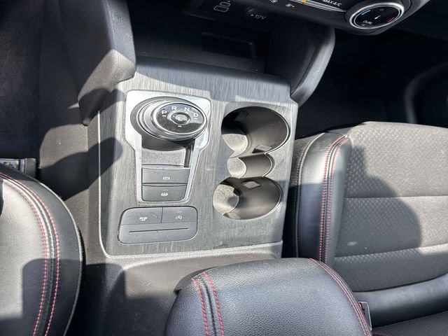 Certified 2025 Ford Escape ST-Line FWD image 27