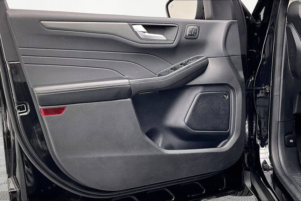 Certified 2023 Ford Escape Active w/ Tech Pack #2 FWD image 23