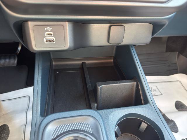 Certified 2025 Ford Maverick XL FWD image 25