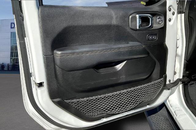 Used 2022 Jeep Gladiator Overland image 21