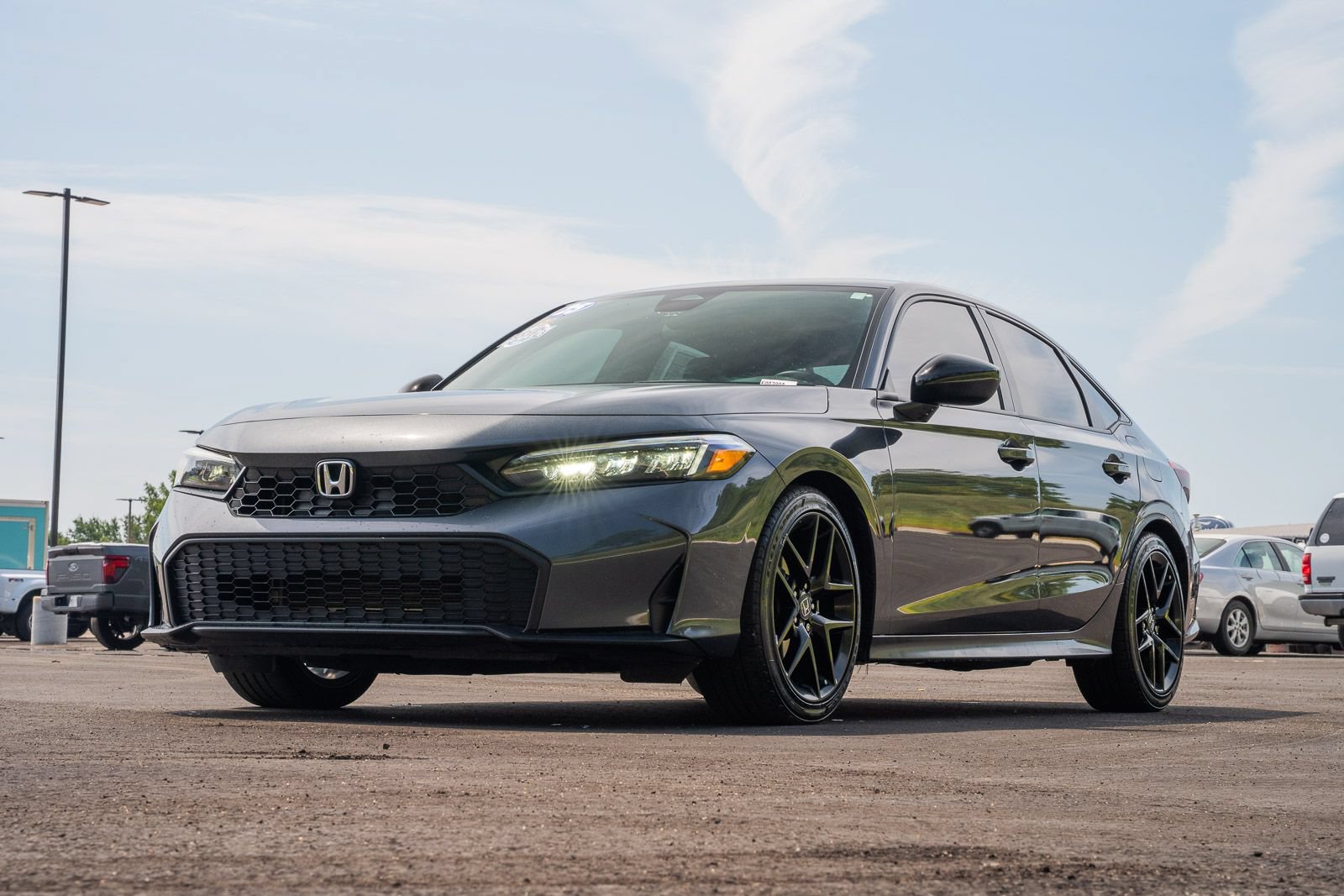 Used 2025 Honda Civic Sport image 3