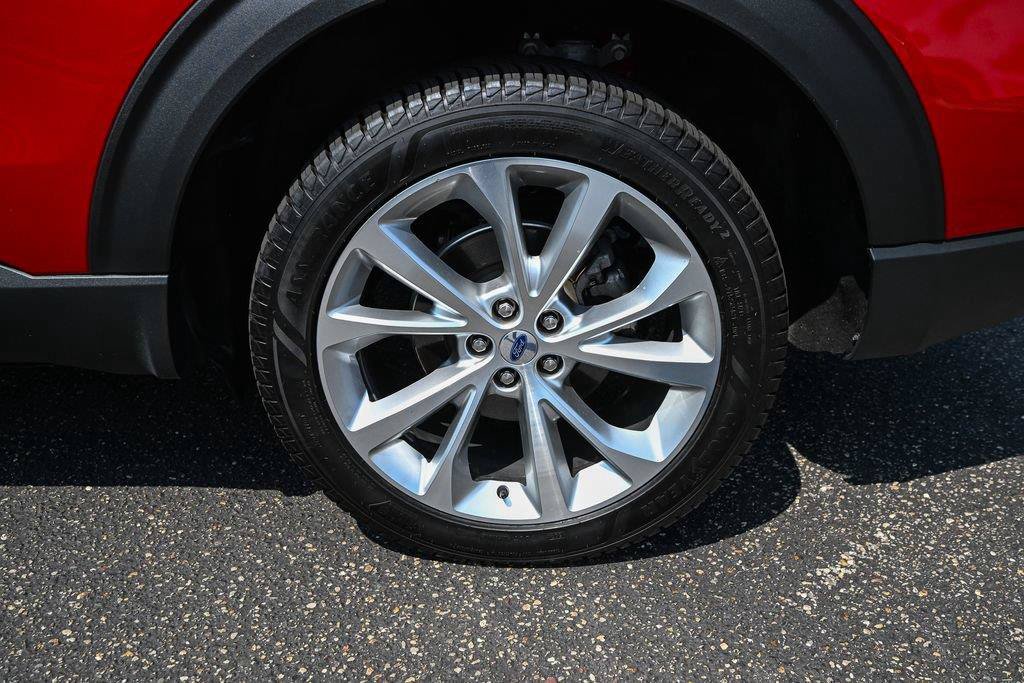 Certified 2022 Ford Explorer Platinum w/ Equipment Group 601A AWD/4WD image 13