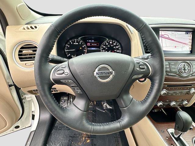 Used 2020 Nissan Pathfinder Platinum AWD/4WD image 10
