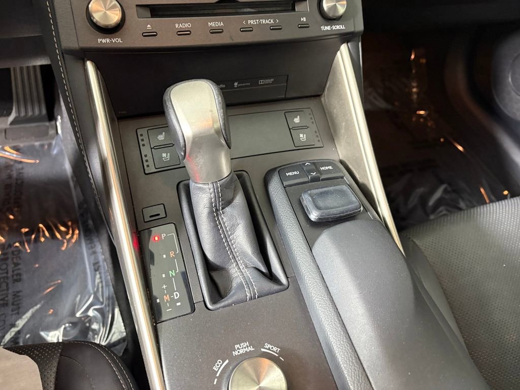 Used 2016 Lexus IS 200t image 21
