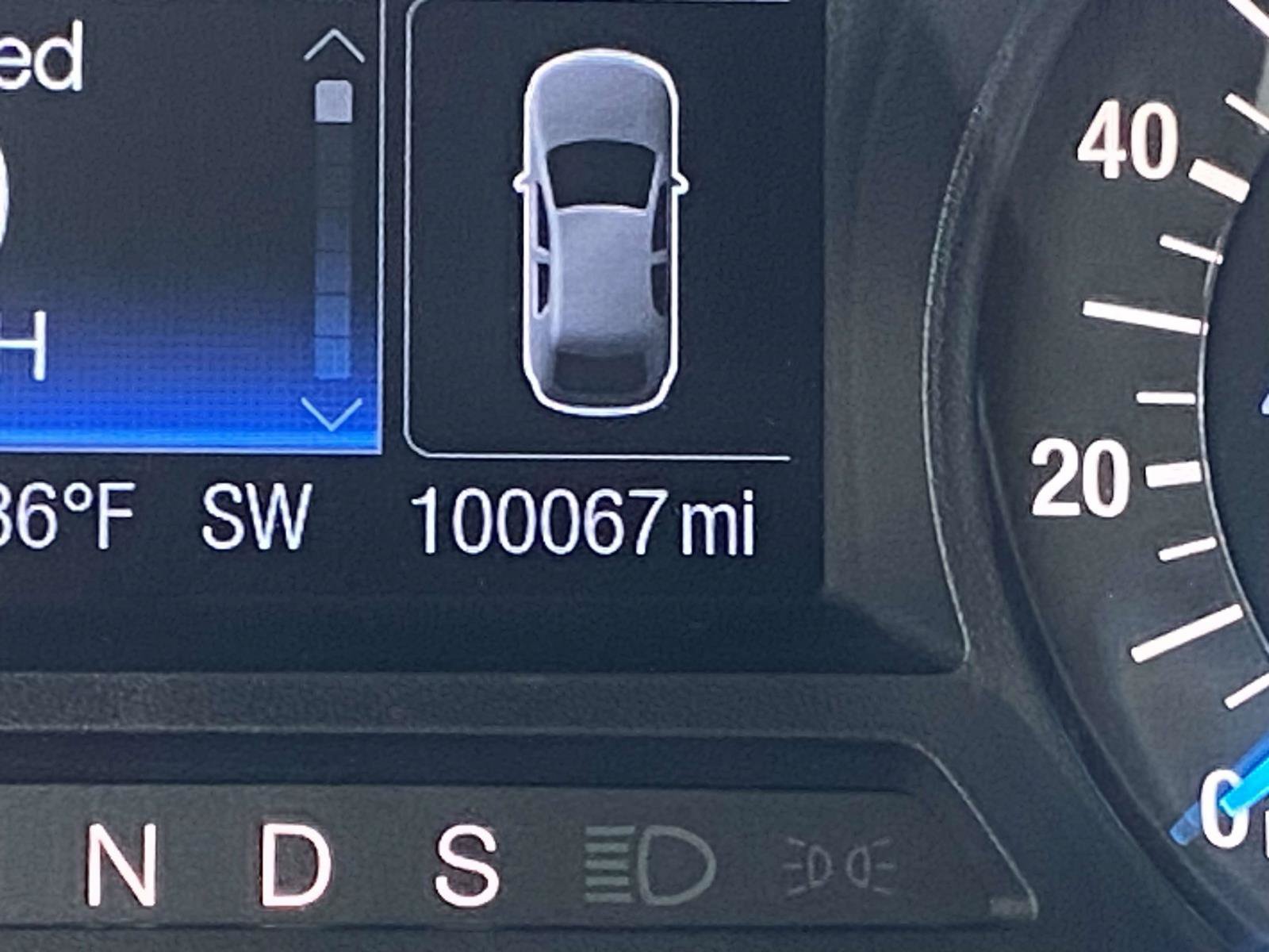 Certified 2018 Ford Edge SE FWD image 23