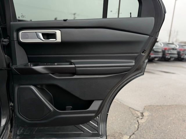 Certified 2020 Ford Explorer Platinum image 31